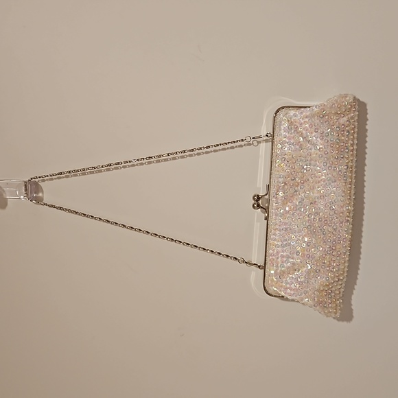 White iridescent sequin and seed beads covered evening clutch wedding EUC wow! - Picture 6 of 12
